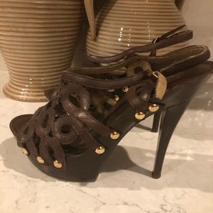 Jessica Simpson heels